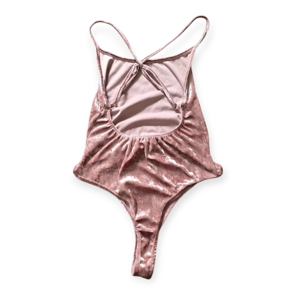 🔥5 FOR $25🔥Full Tilt Crushed Velvet Bodysuit, Blush Pink, Size M - Picture 4 of 12